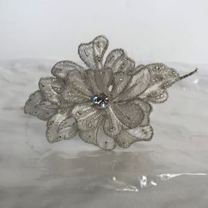 David's Bridal girls headband